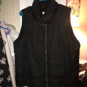 Old Navy Black Puffer Vest